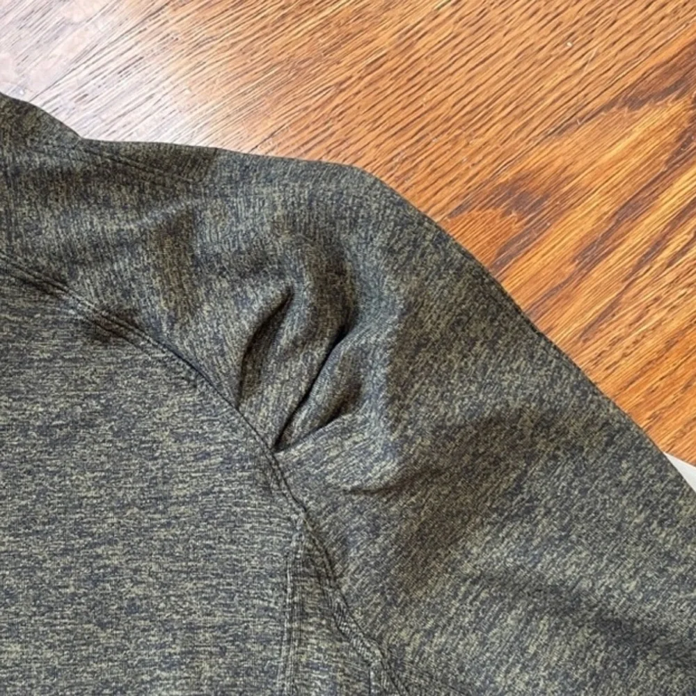 Lululemon Extra Mile 1/2 Zip *Reflective OH.